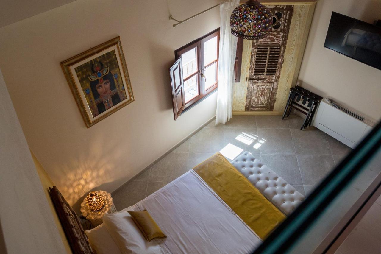 Gasthuis Moon's Tower Suite&rooms Portoscuso