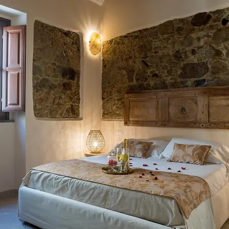 Moon'S Tower Suite&Rooms Portoscuso Buitenkant foto